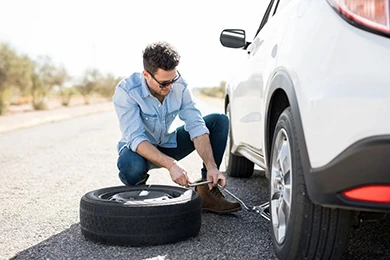 3 Tyre Change 390 X 260